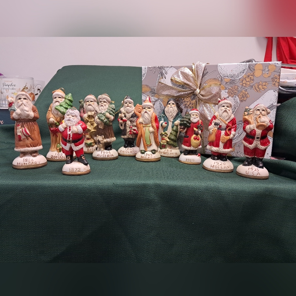 Vintage Santa's from around the world Collection! Comes gift boxed! Beautiful🎅